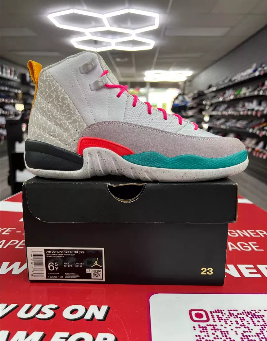 Air Jordan 12 White Vapor Green Size 6.5Y