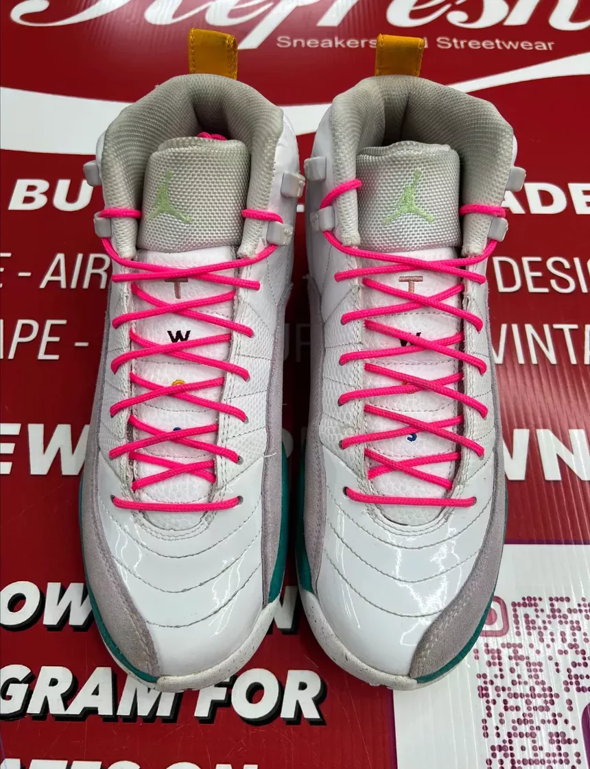 Air Jordan 12 White Vapor Green Size 6.5Y