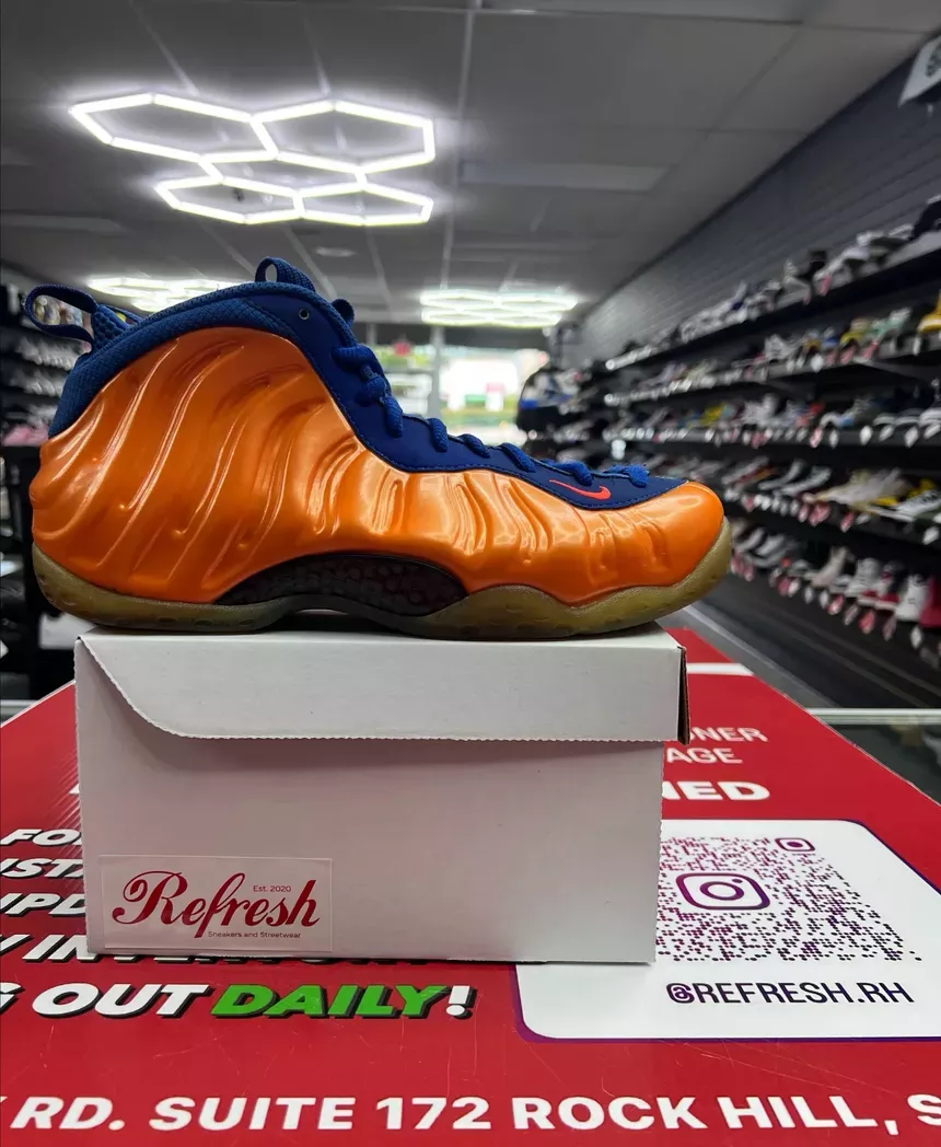 Nike Foamposite Knicks Size 8.5
