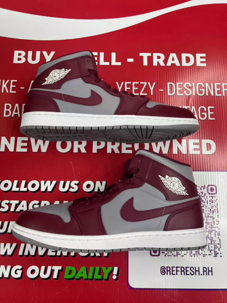 Air Jordan 1 Mid Cherrywood Red 11