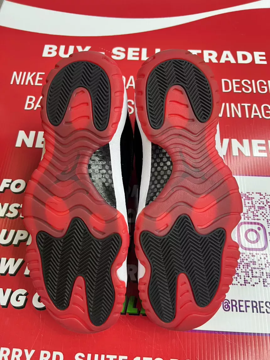 Air Jordan 11 Low Bred Size 11