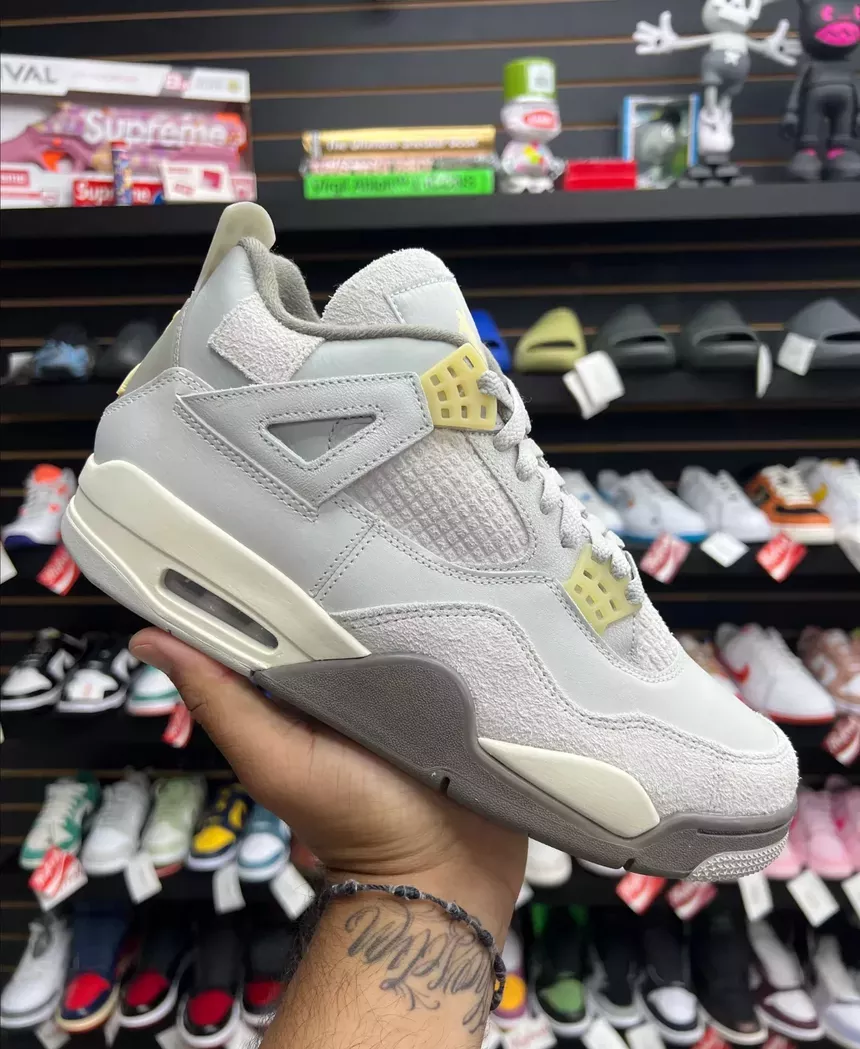 Air Jordan 4 Craft Size 9.5
