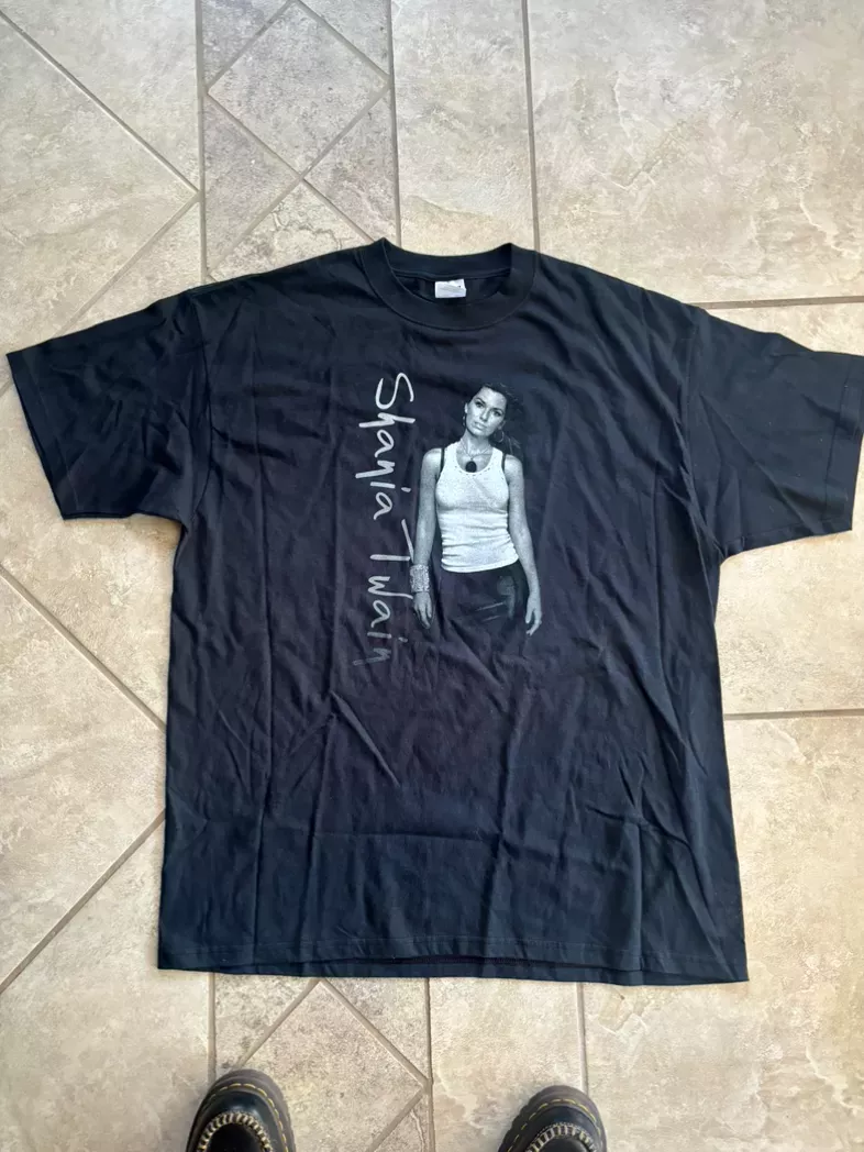 Vintage Shania Twain Graphic Tee