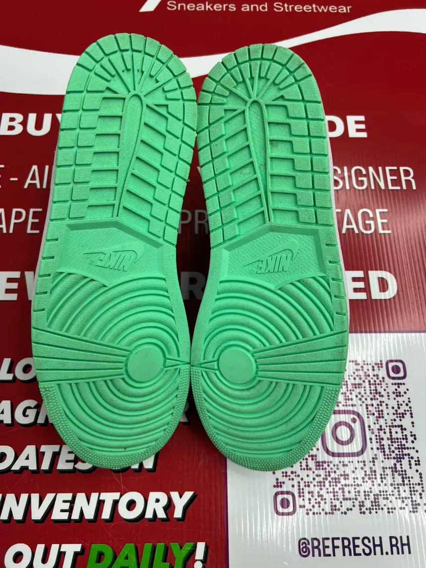 Air Jordan 1 Green Glow Size 11.5