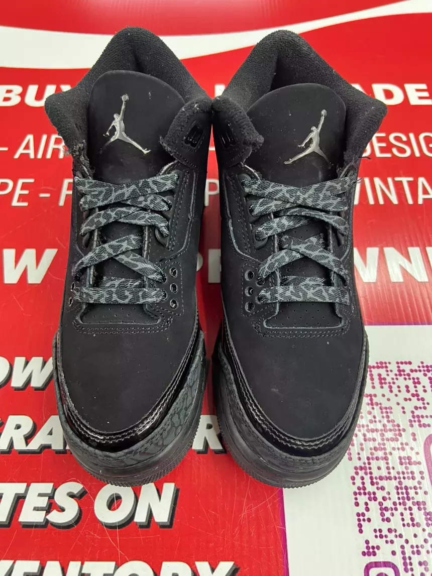 Air Jordan 3 Black Cat Size 4y