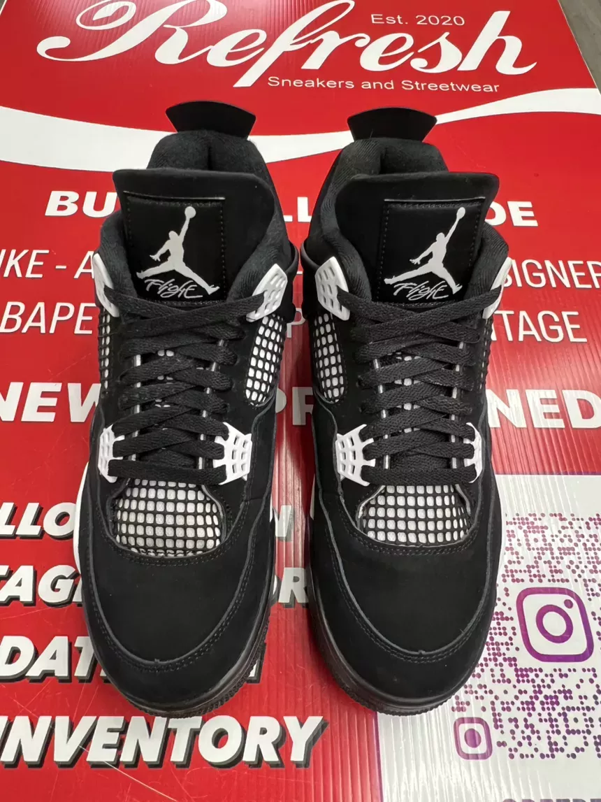 Air Jordan 4 White Thunder Size 10