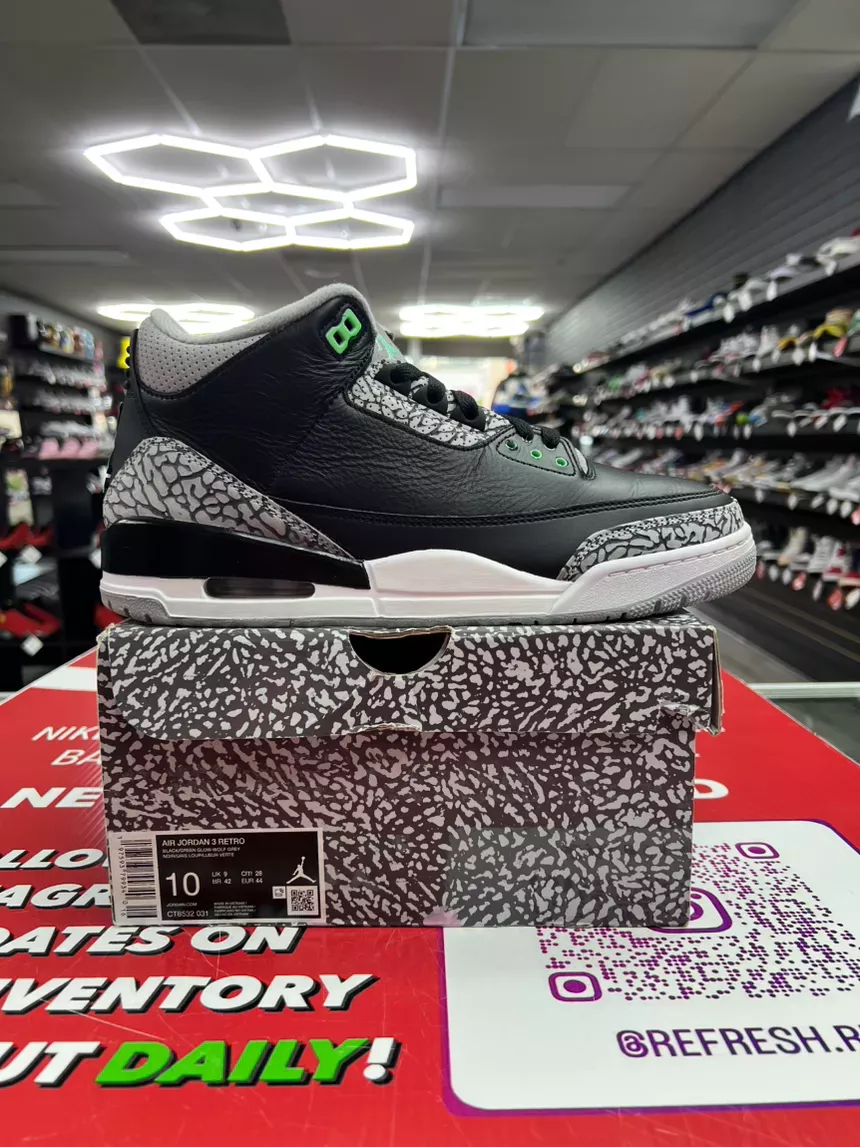 Air Jordan 3 Green Glow Size 10