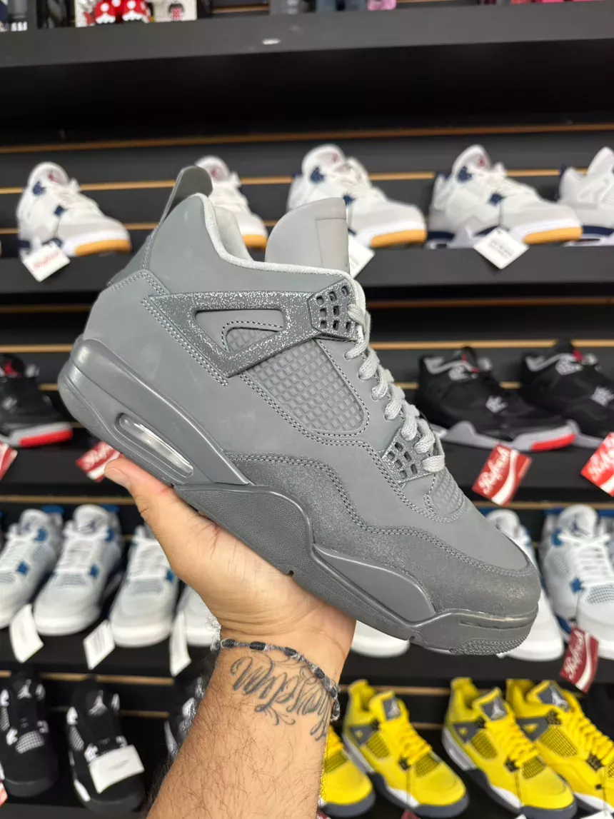 Air Jordan 4 Wet Cement Size10.5