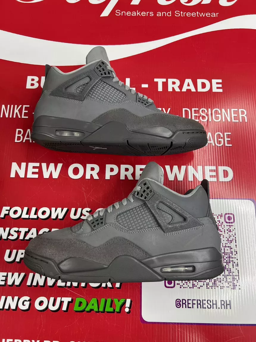 Air Jordan 4 Wet Cement Size 10.5