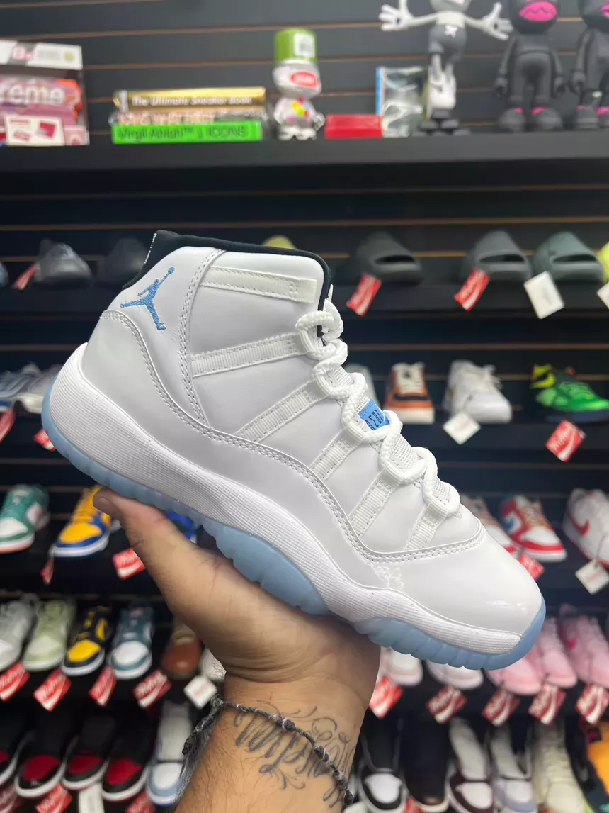 Air Jordan 11 Legend Blue Size 6y