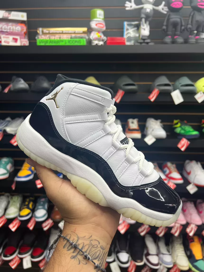 Air Jordan 11 Gratitude Size 6y
