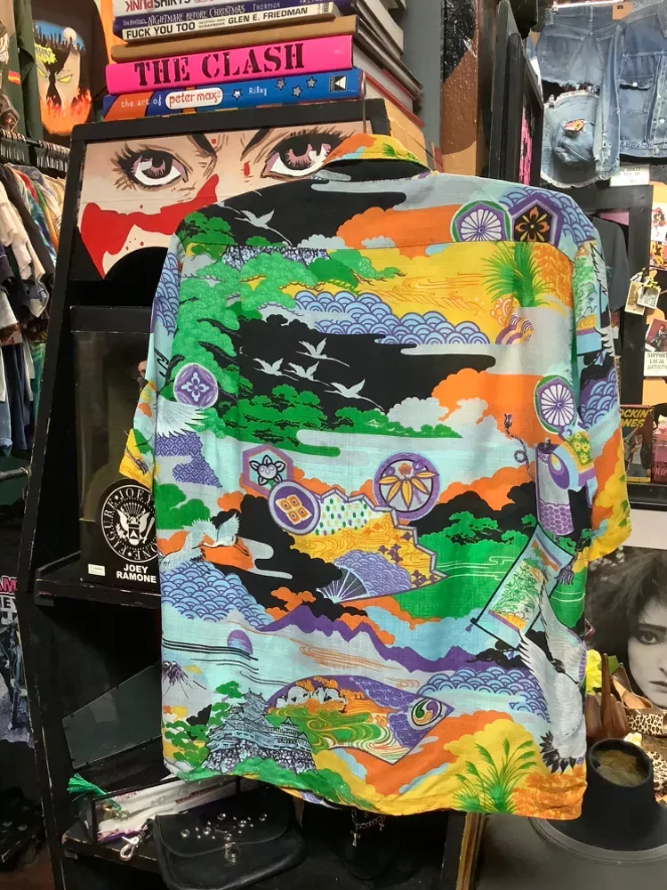 Vintage Mc Inerny Hawaiian/Japanese Button-Down Shirt