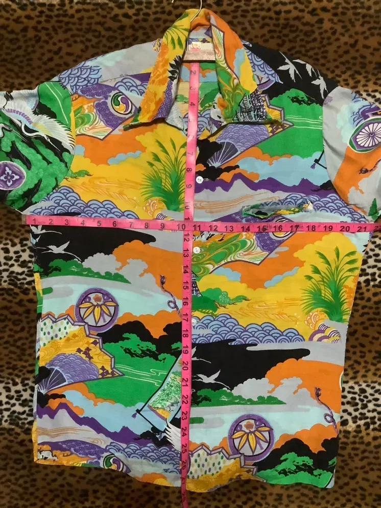Vintage Mc Inerny Hawaiian/Japanese Button-Down Shirt