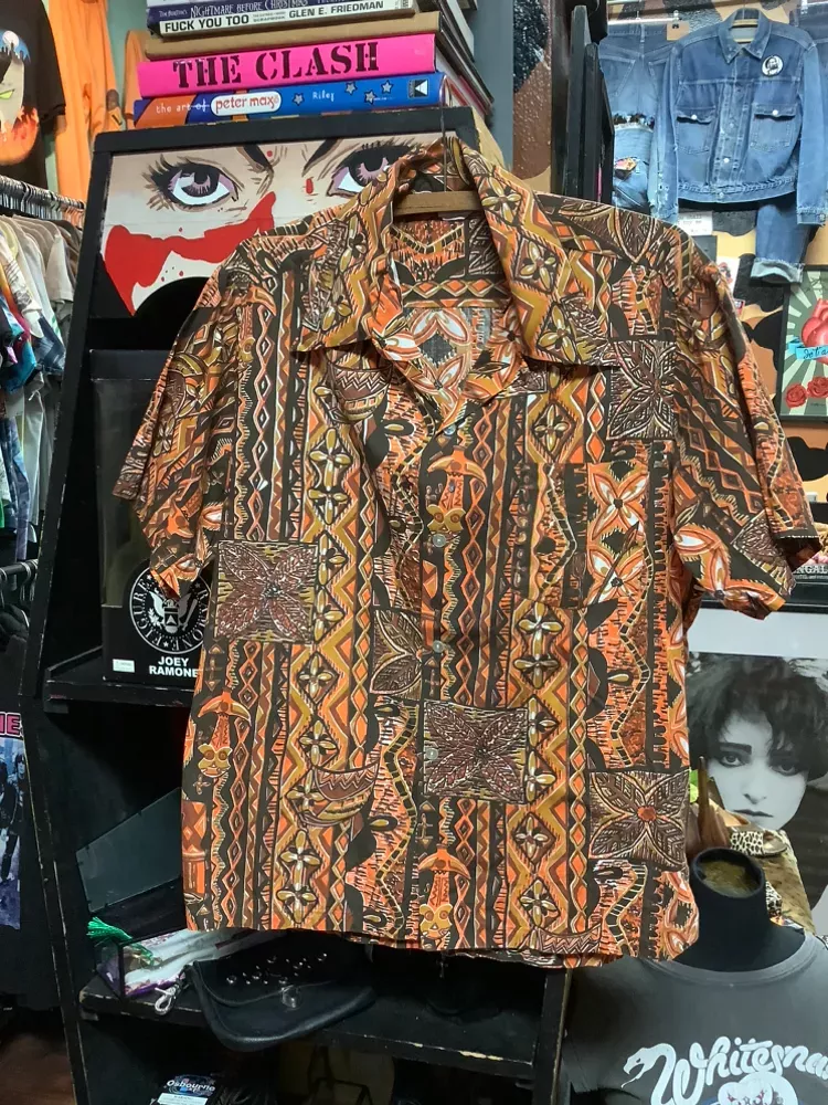 Vintage Tiki/Hawaiian Made in the PhiLiPPines Shirt