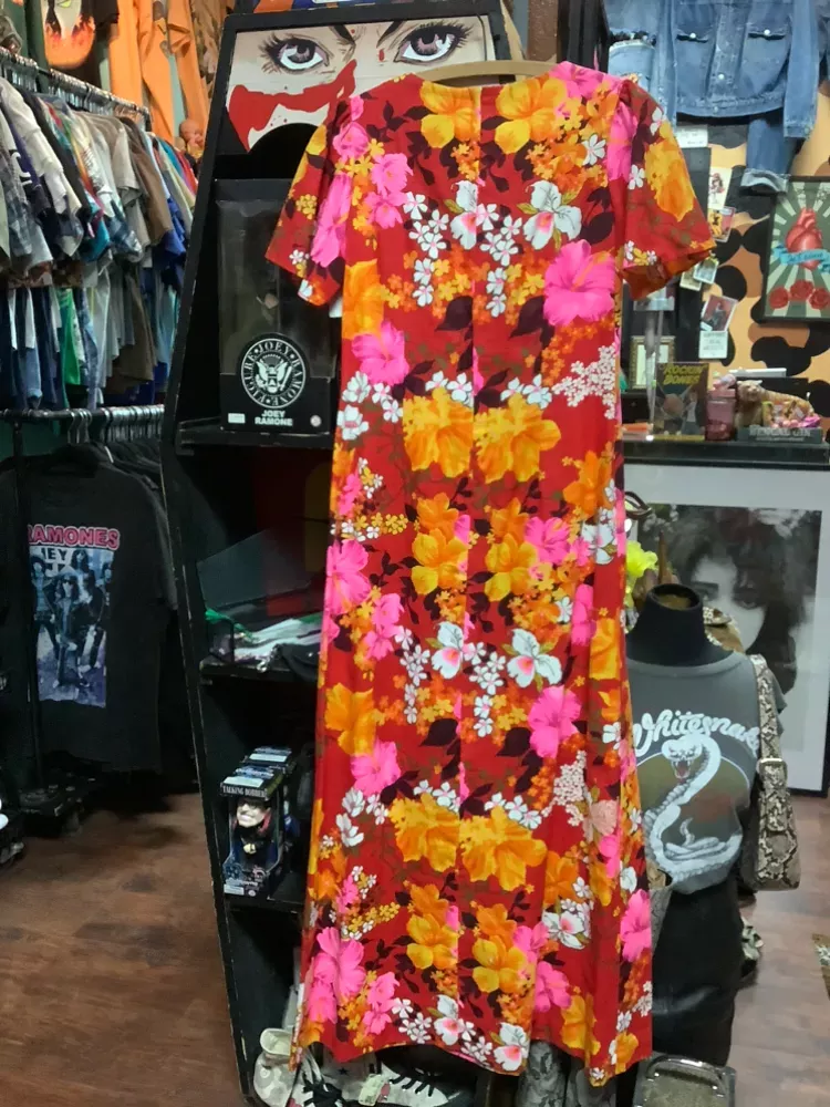 Vintage Luau Tiki/Hawaiian Floral Maxi Dress by Hookano