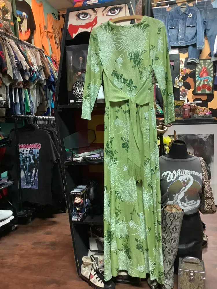 Vintage Lime SparKLy Chrysanthemum Floral Maxi Dress