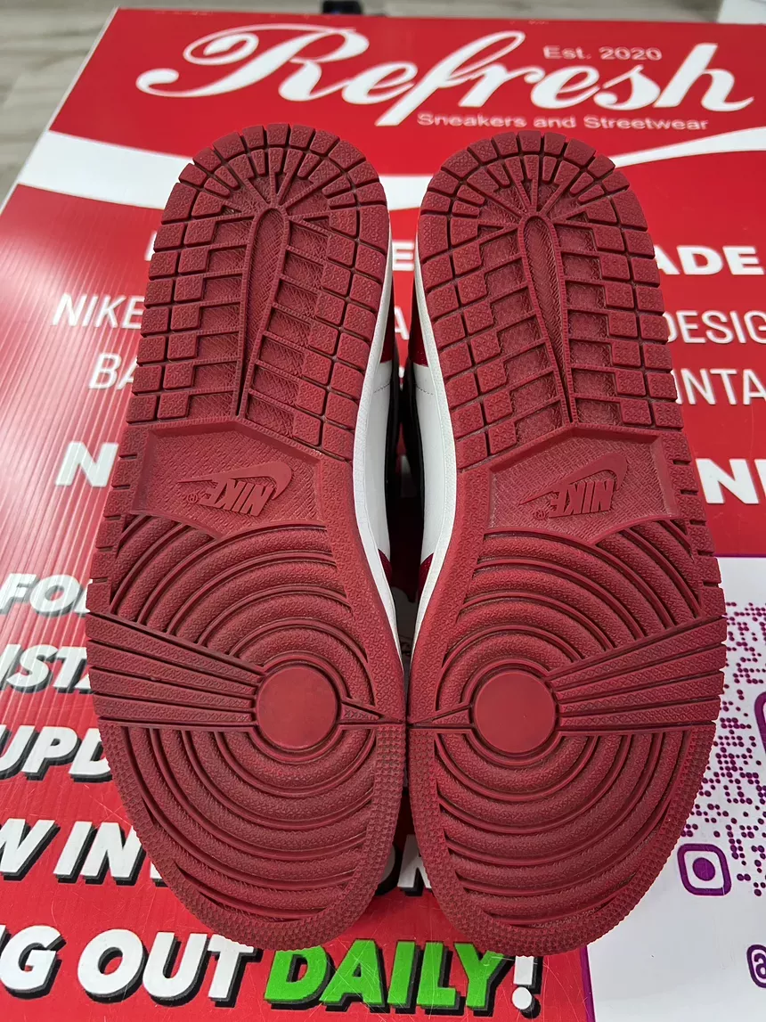 Air Jordan 1 Chicago 2015 Size 8