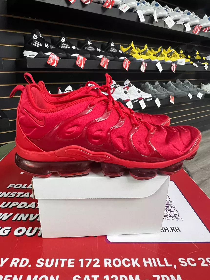 Nike Air Vapormax Plus Triple Red Size 13