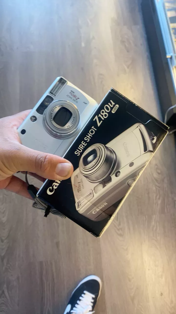 Canon Sure Shot Z180U Film Camera