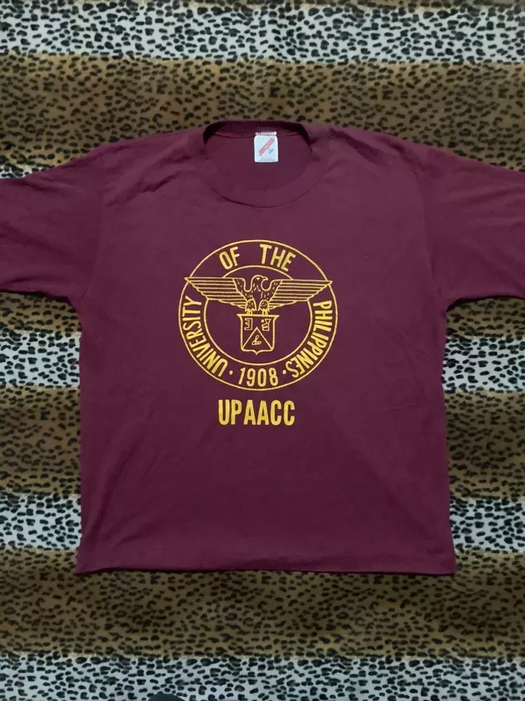 Vintage 80s University of the PhiLippines UPAACC T
