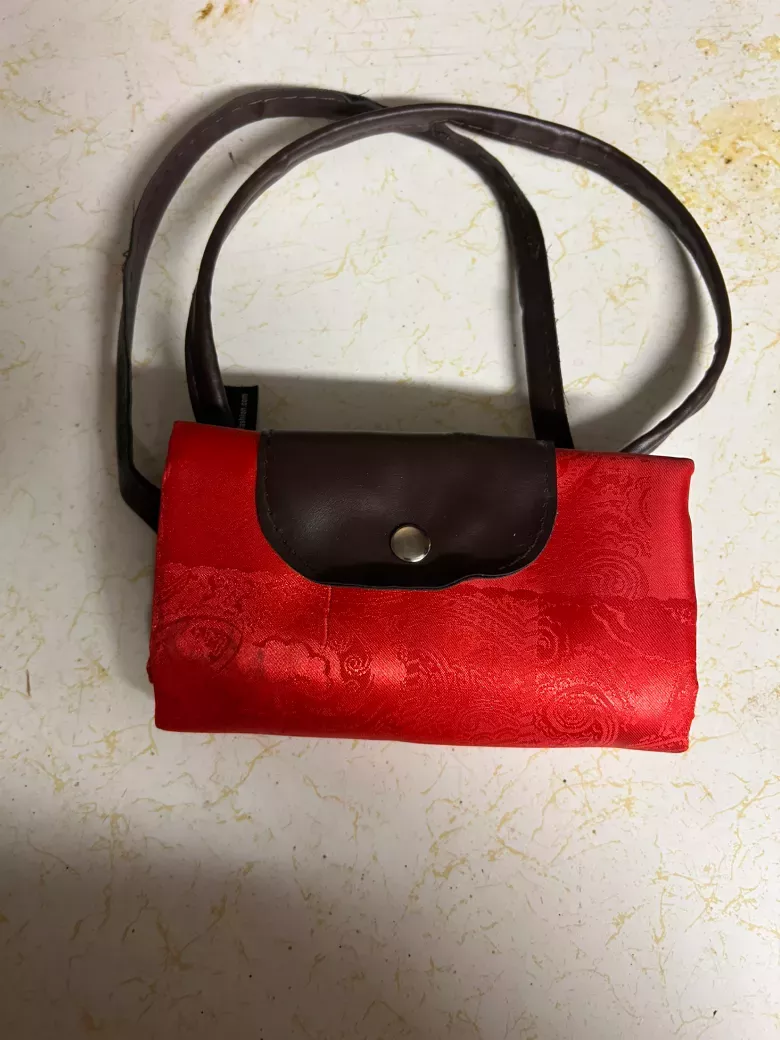 Retro Chic Red paisley print tote bag