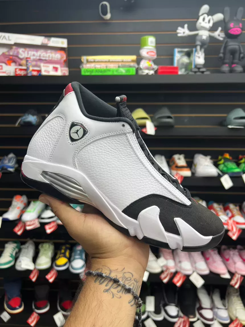 Air Jordan 14 Black Toe Size 9