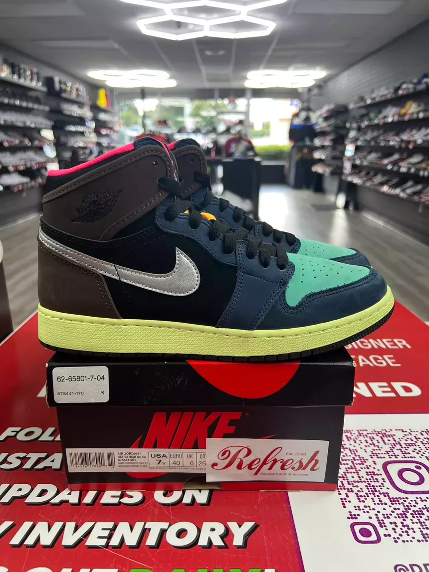Air Jordan 1 Bio Hack Size 7Y