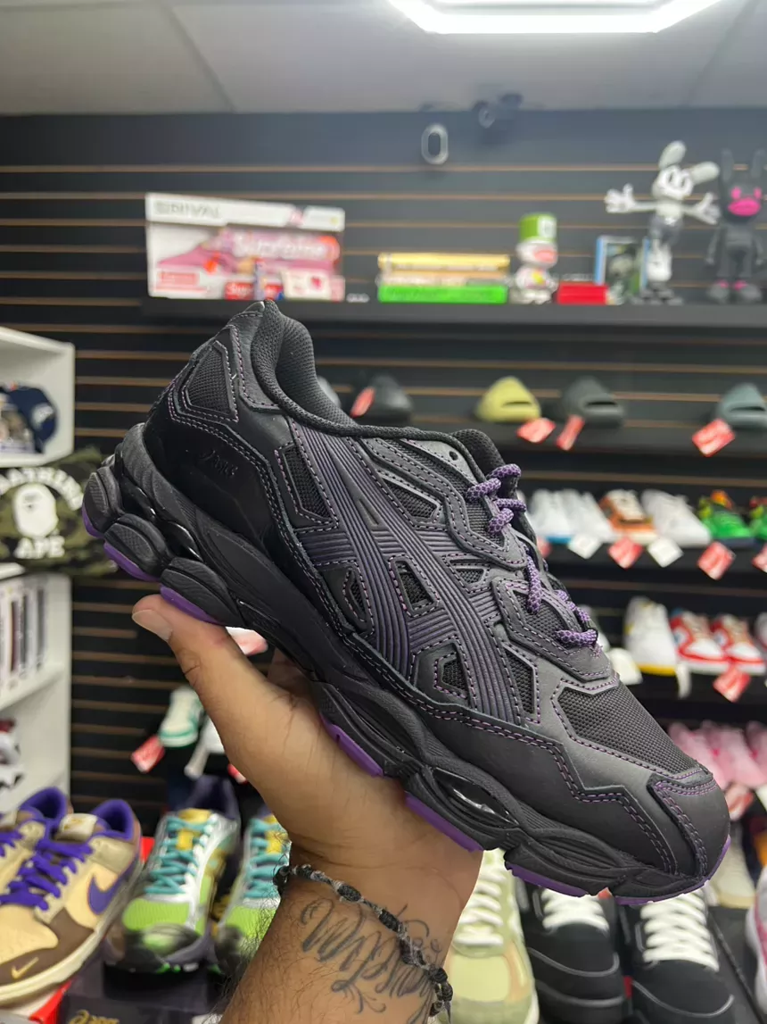 Asics Gel-NYC Needles Size 6.5