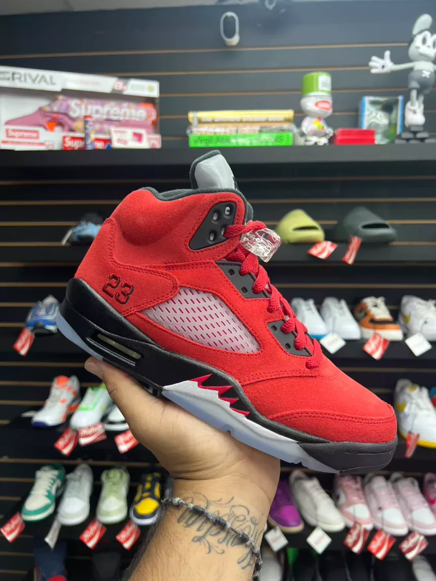 Air Jordan 5 Raging Bull Size 7M