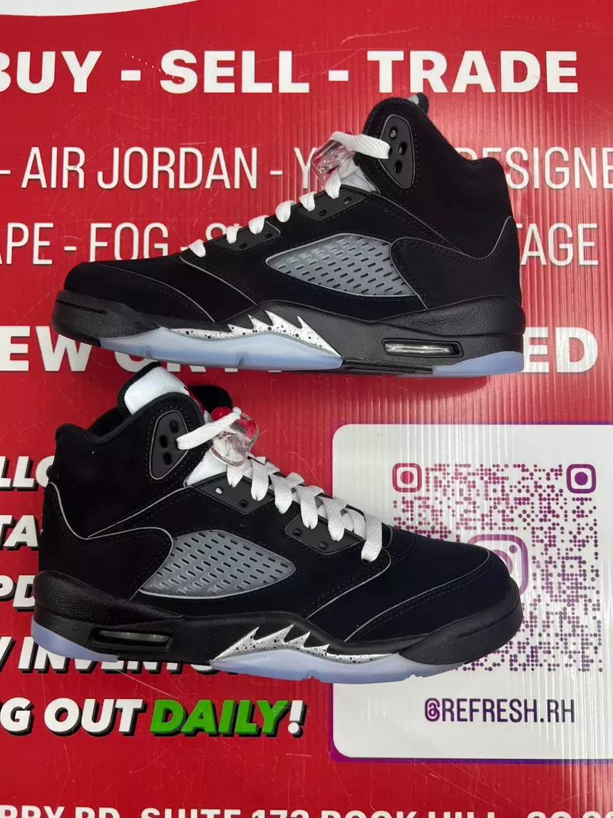 Air Jordan 5 Black Metallic Reimagined Size 6y