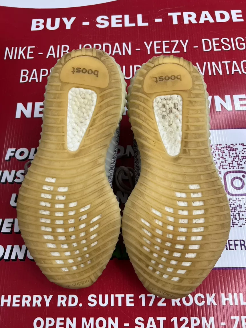 Yeezy 350 Ash Pearl Size 9