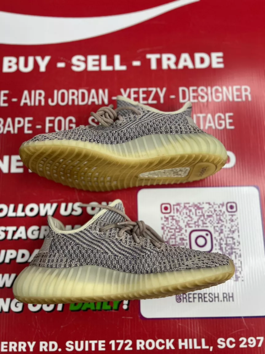 Yeezy 350 Ash Pearl Size 9