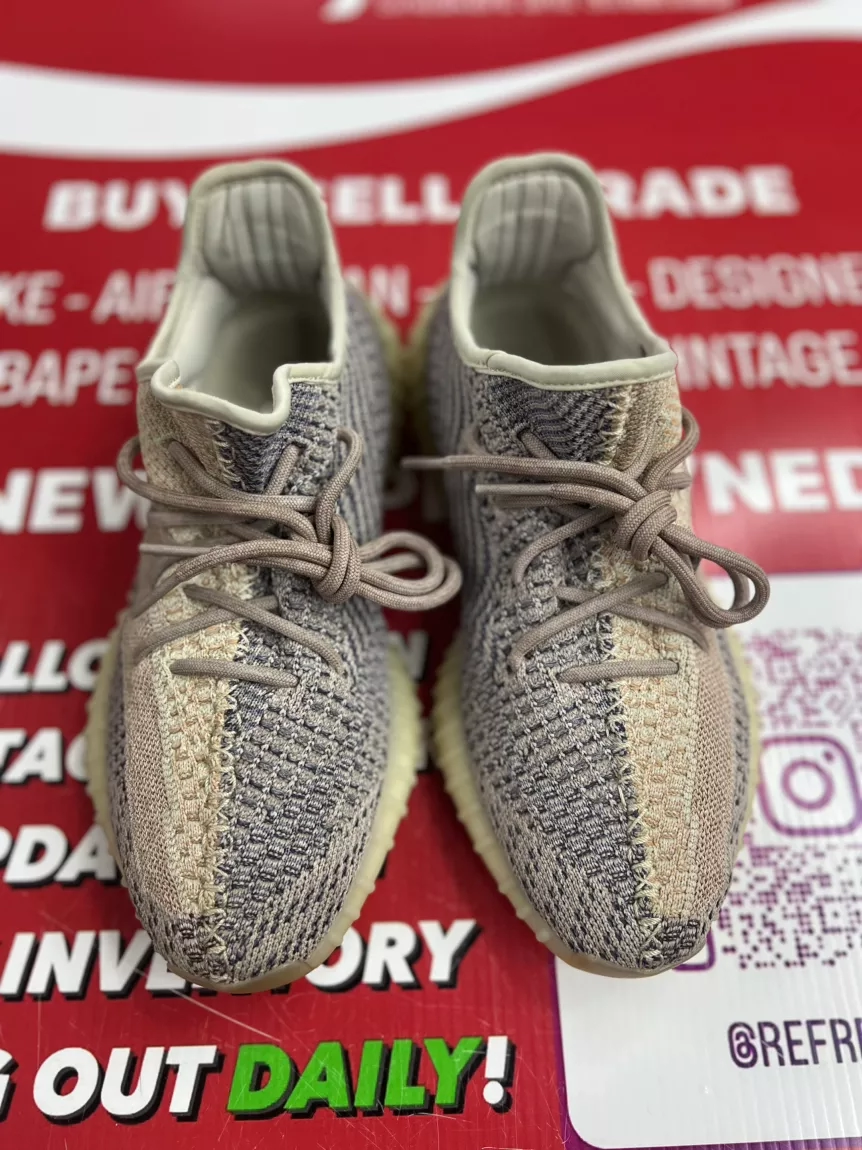 Yeezy 350 Ash Pearl Size 9