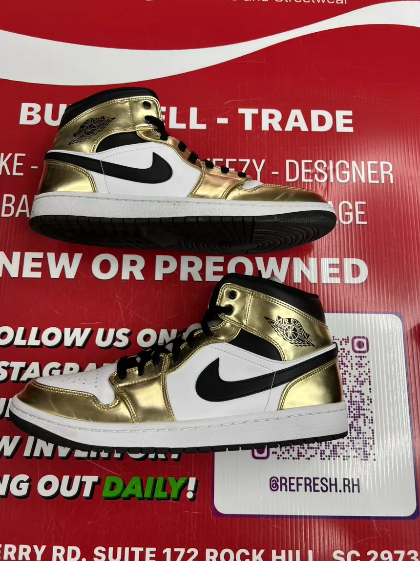 Air Jordan 1 Mid Metallic Gold Size 11.5