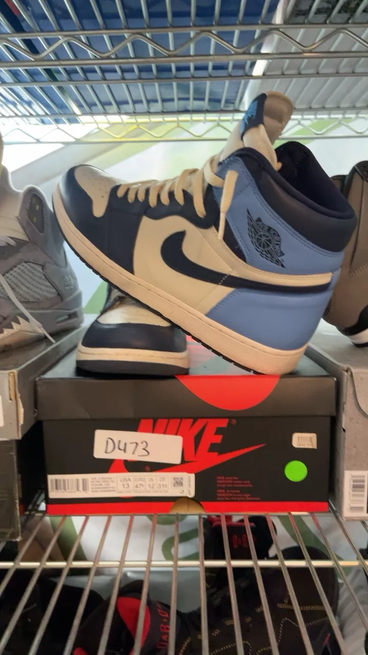Air Jordan 1 High obsidian Sz 13