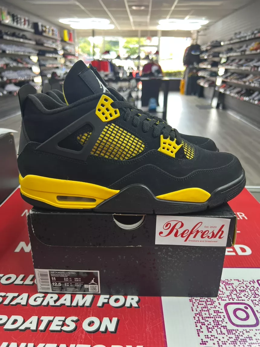 Air Jordan 4 Thunder Size 11