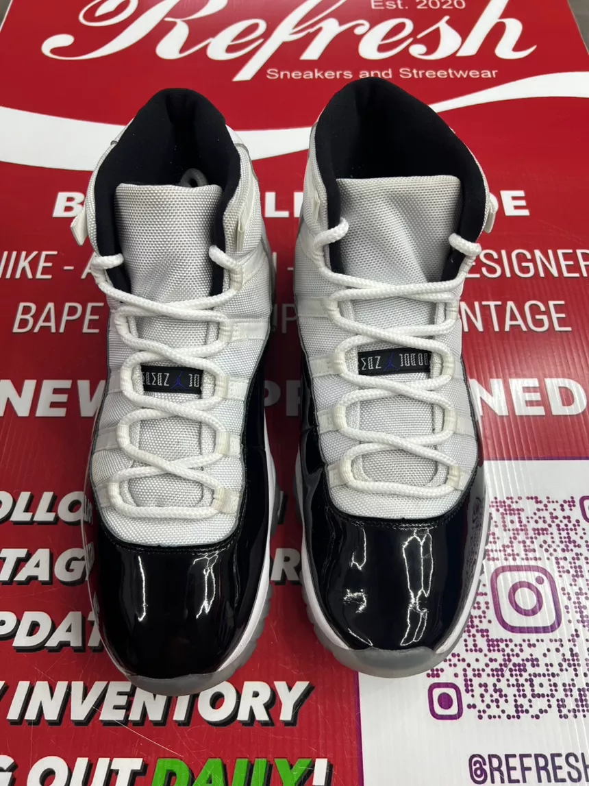 Air Jordan 11 Concord Size 13