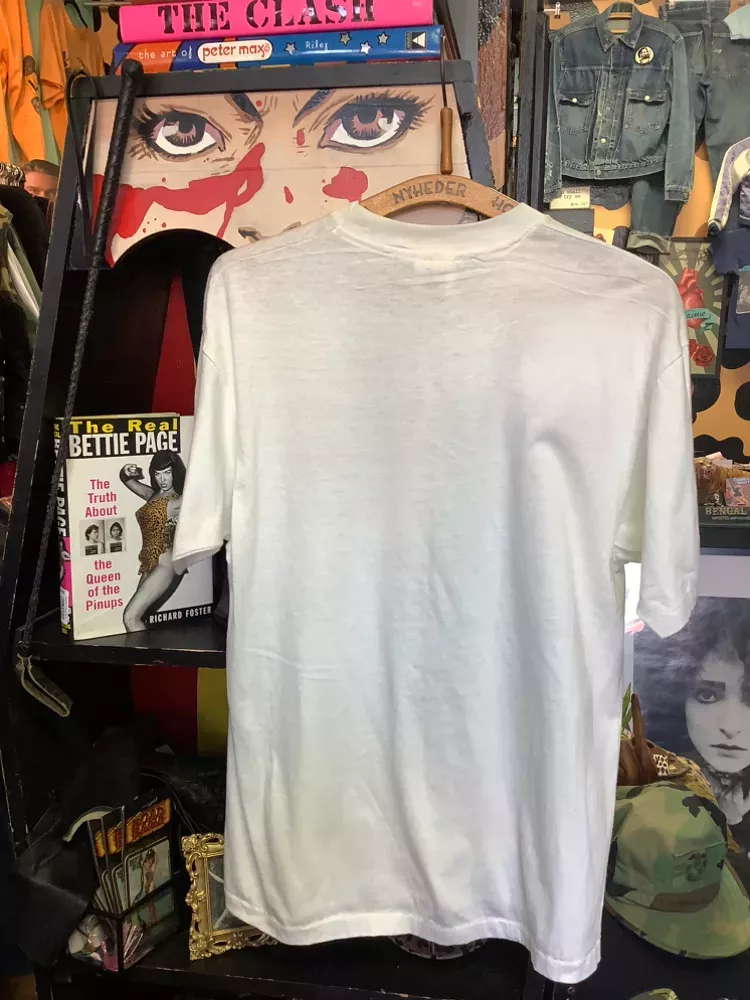 Vintage "Super Queen" VeLvetty FLocked Letters Graphic Tee