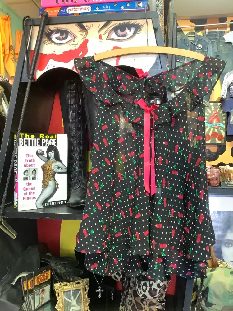 Vintage Frederick’s of HoLLywood Cherry Polka Dot Ruffle BabyDoLL Top