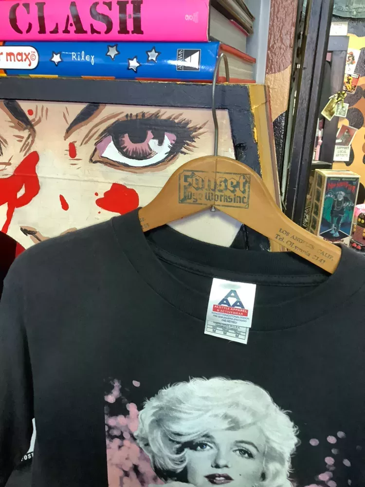 Vintage Marilyn Monroe Pink SparKLey BubbLes T