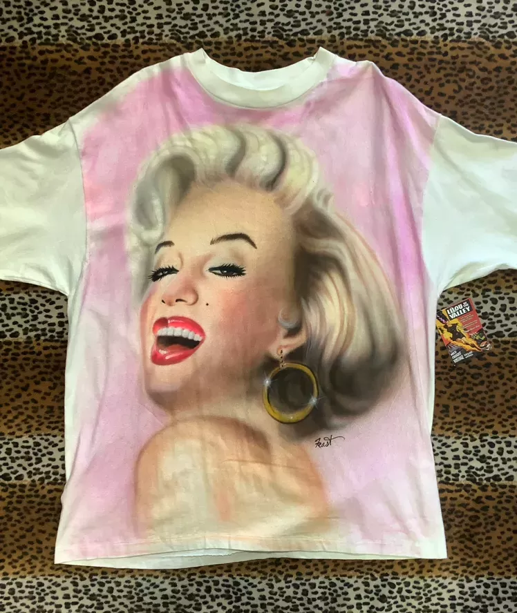 Vintage 90s  Marilyn T