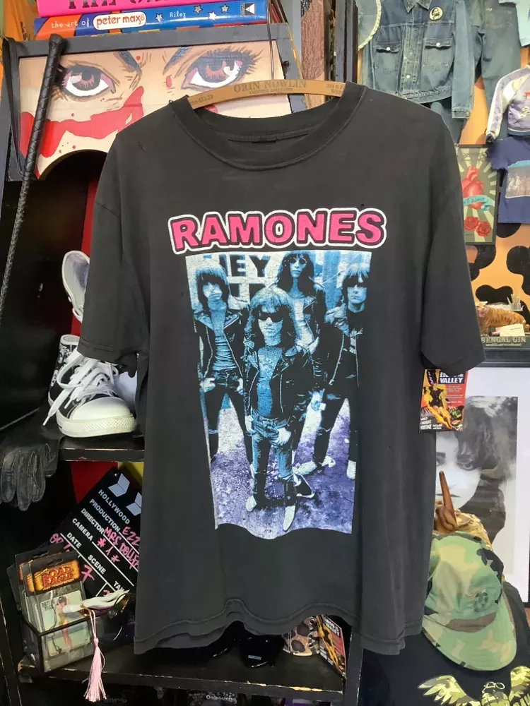 Vintage Thrashed Ramones Band T