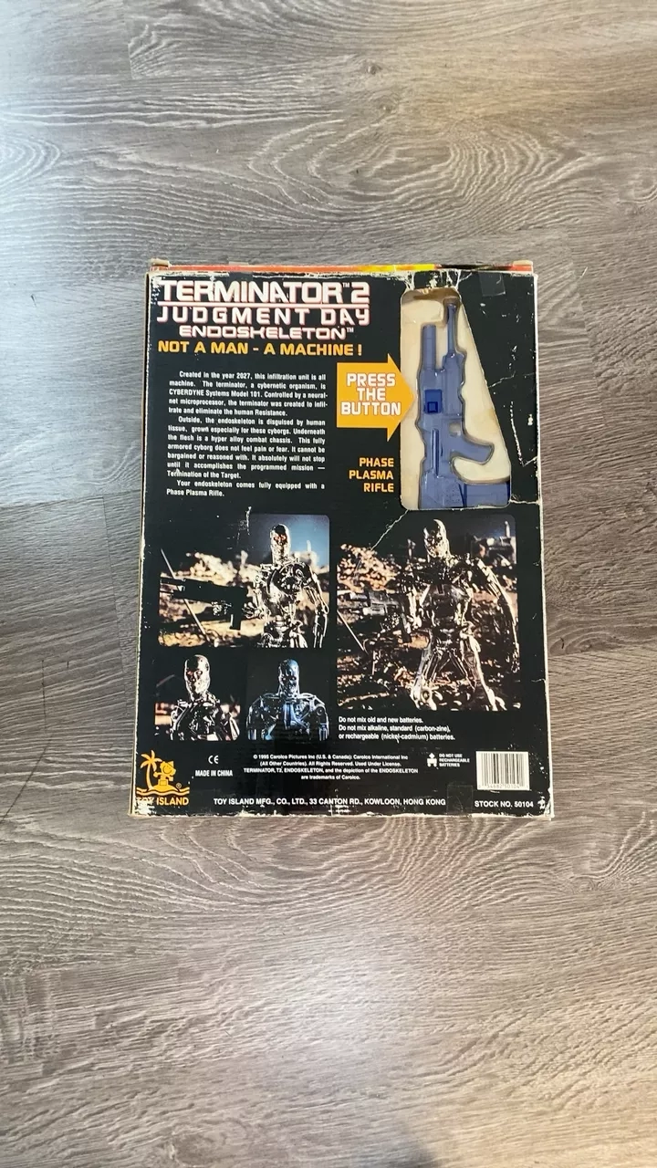 Terminator 2 Judgment Day Endoskeleton Action Figure
