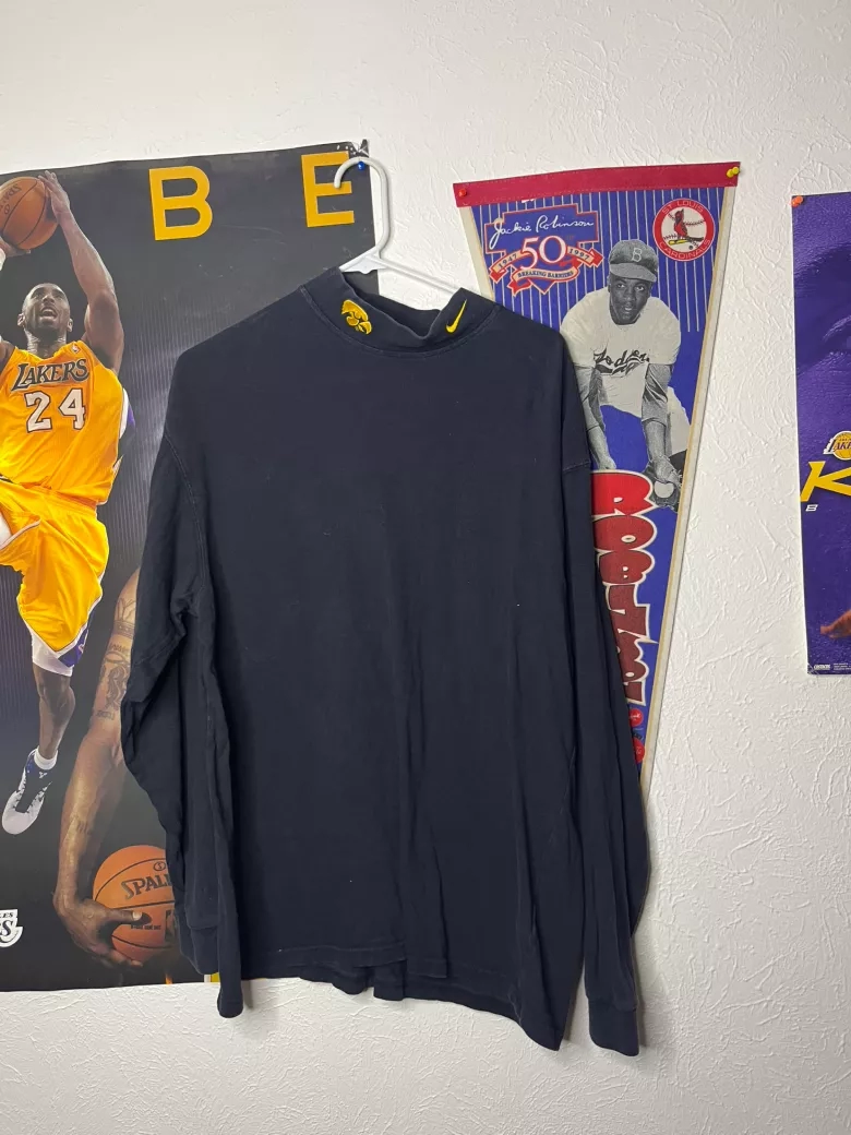 Vintage Iowa Hawkeyes Nike Long Sleeve