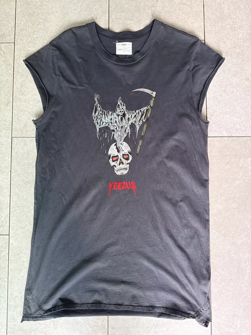 2013 Kanye West Yeezus Tour Grim Reaper Skull Tee Size M