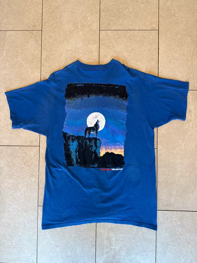90s Marlboro Unlimited Wolf Moon Tee XL
