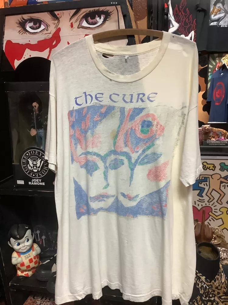 Vintage The Cure Lovesong  T