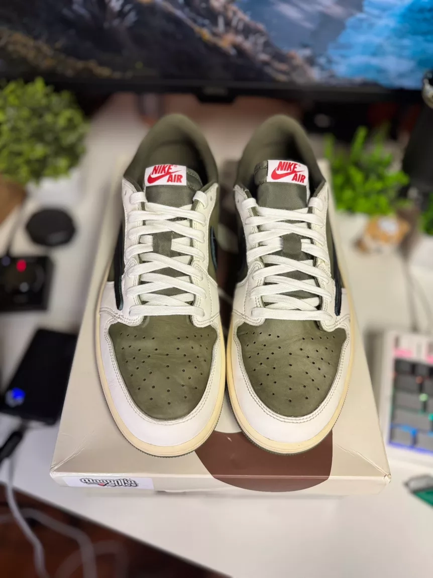 “Medium Olive” Nike Air Jordan 1 Low Travis Scott - Size 11.5 Mens