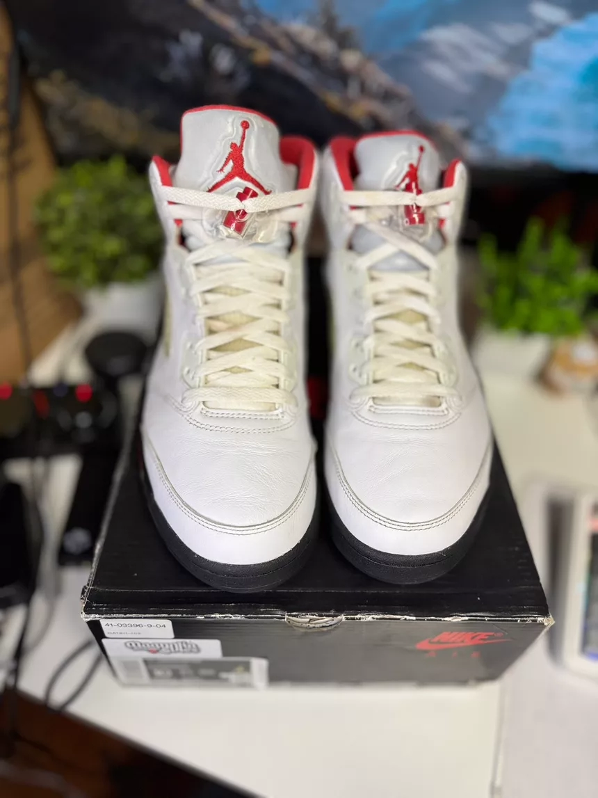 Air Jordan 5 Retro Fire Red (2020) - Size 10 Mens