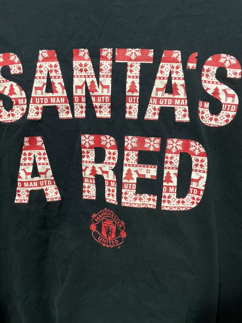 Size XL-Santa's A Red Manchester United Christmas Tee